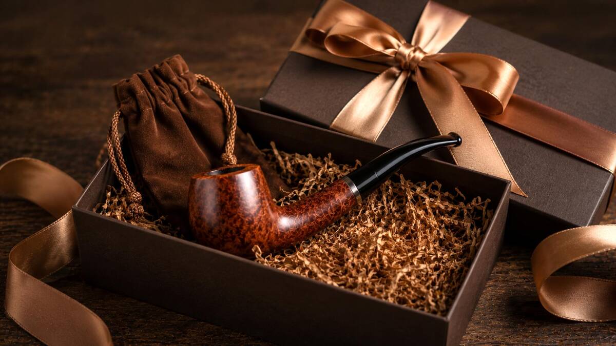 Pfeife als Geschenk - edle Geschenkideen für Pfeifenraucher - Pfeife als Geschenk kaufen | Pfeifensets & Geschenkideen | Rauch Lounge