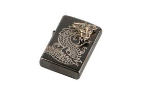 ZIPPO Feuerzeug Golden Dragon Head Ebony gelasert Emblem